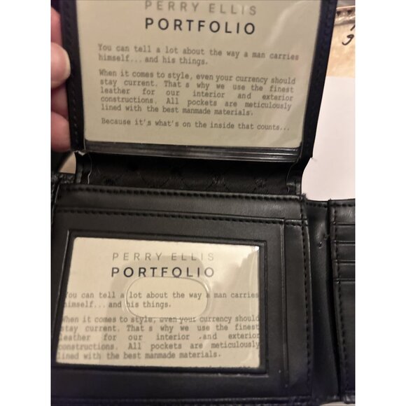 Perry Ellis Portfolio Black Pebble Bifold  Wallet New Retails For $39.50 - Picture 7 of 9
